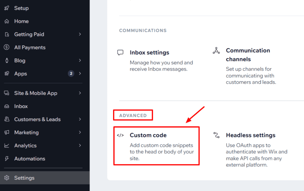 Wix settings page with the "Custom code" option highlighted in red.